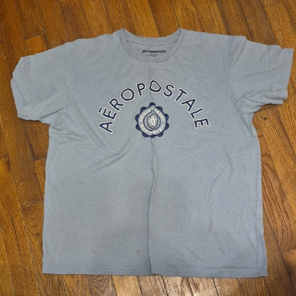 Aeropostale Light Gray Graphic Tee